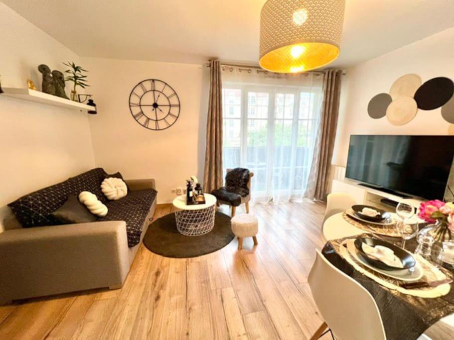 Appartement En Centre-Ville بوسي سان جورْج المظهر الخارجي الصورة
